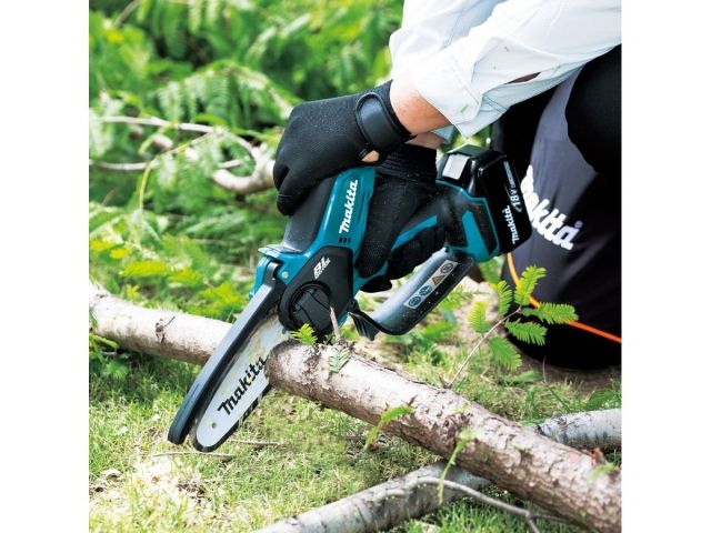 Аккум. пила цепная MAKITA LXT DUC150SF шина 15 см (6"), 0.325", 1.1 мм (18.0 В1 акк.3.0 А/ч Li-Ion зар.) (DUC150SF)